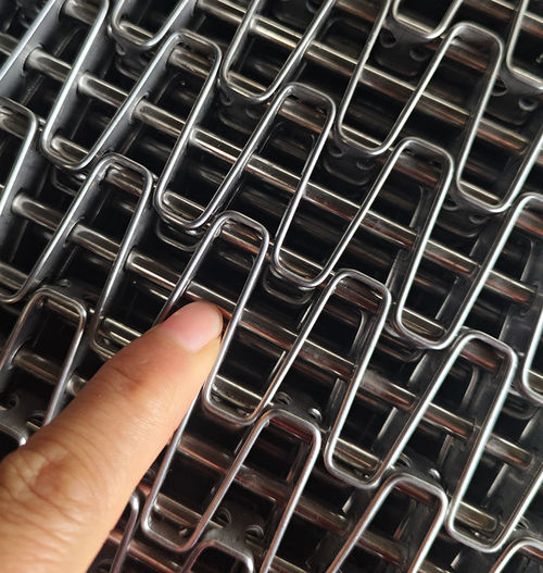 أحدث أخبار الشركة عن حزام ناقل خلية نحل من الفولاذ المقاوم للصدأ 304 مخصص