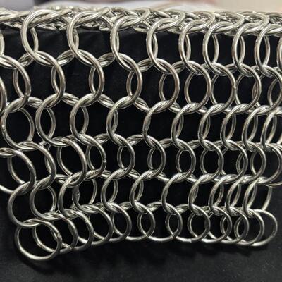 سعر جيد حلقة كبيرة ملحومة شبكة الفولاذ المقاوم للصدأ سلسلة معدنية البريد ملحومة حلقة شبكة الستار الانترنت