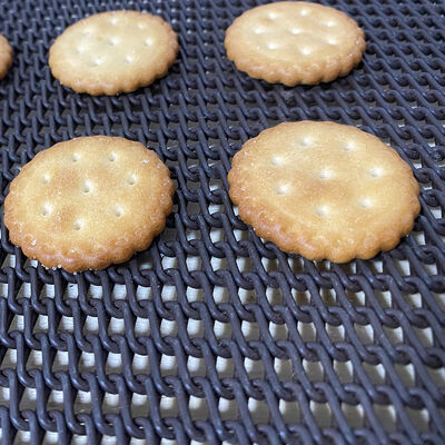 جودة Z-شكل مقاومة للحرارة المستمر الغذاء الصف الفولاذ المقاوم للصدأ 304 معدن الكربون الخبز حزام ناقل البسكويت فرن شبكة سلكية مصنع